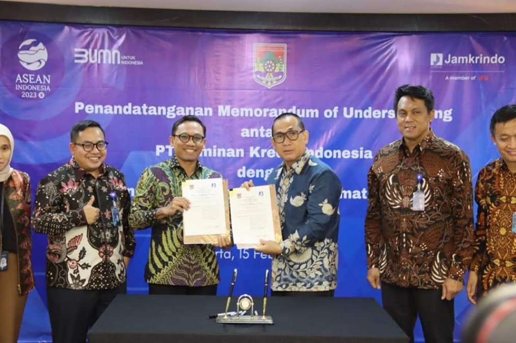 Tingkatkan Pembangunan Walikota MoU dengan PT Jamkrindo