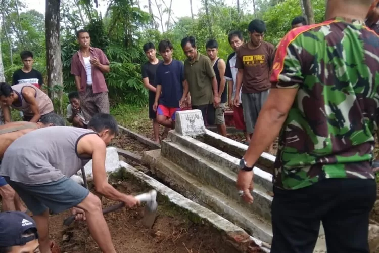Diduga Akibat Kalah Pilkades Sebuah Makam di Musi Rawas Dipindahkan