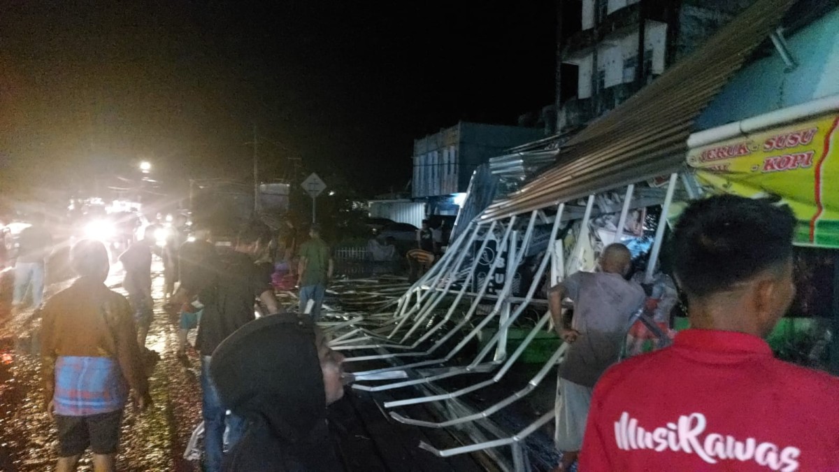 Angin Puting Beliung Sebabkan 30 Rumah Terkena Imbas, Satu Orang Warga Cidera Beruntung Tak Ada Korban Meninggal Dunia