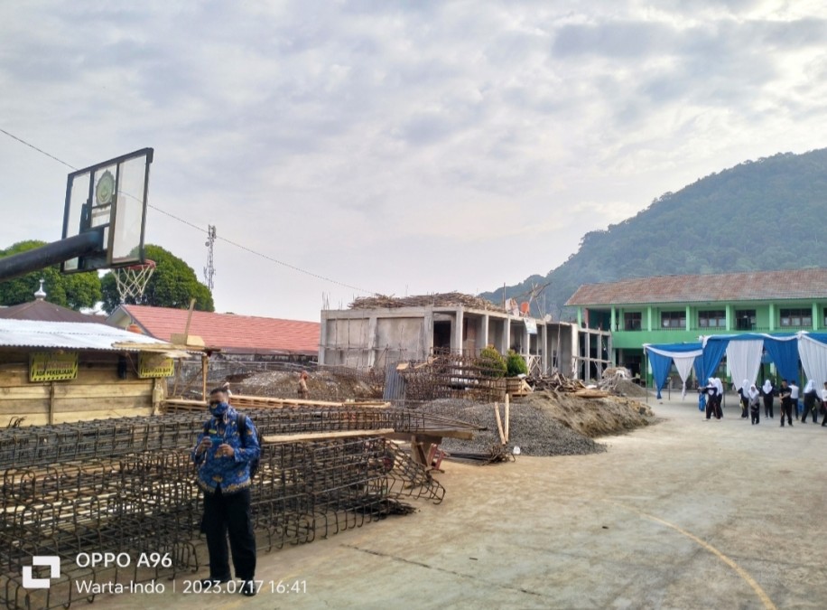 Wali Murid Resah dengan Wajib Iuran Infaq Rp. 500.000 di MAN 1 Model Lubuklinggau