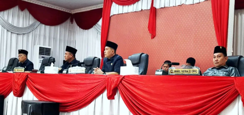 Rapat Paripurna DPRD Kabupaten Musi Rawas Utara Dengarkan Penyampaian dan Penjelasan LKPJ Bupati Tahun 2022