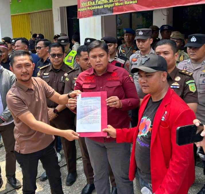 Aksi Solidaritas Jurnalis, Minta Kejari Mura Periksa Dinsos dan Disdik