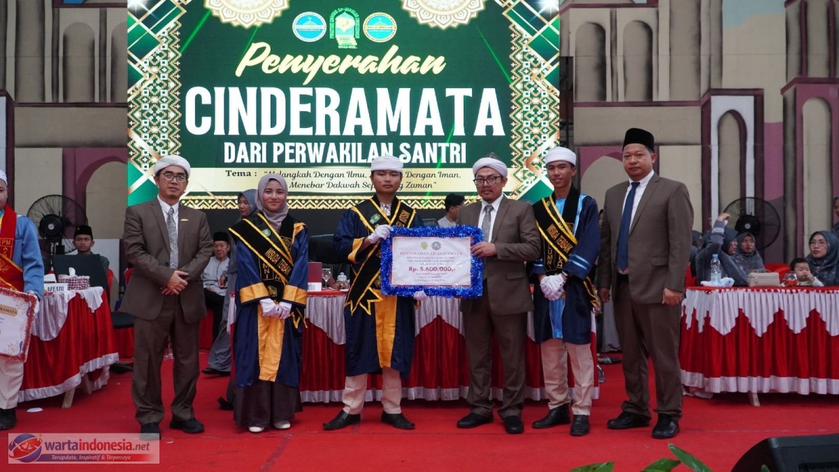 Momen Haru dan Bangga, 160 Santri Ponpes Modern Ar-Risalah Lubuklinggau Resmi Diwisuda